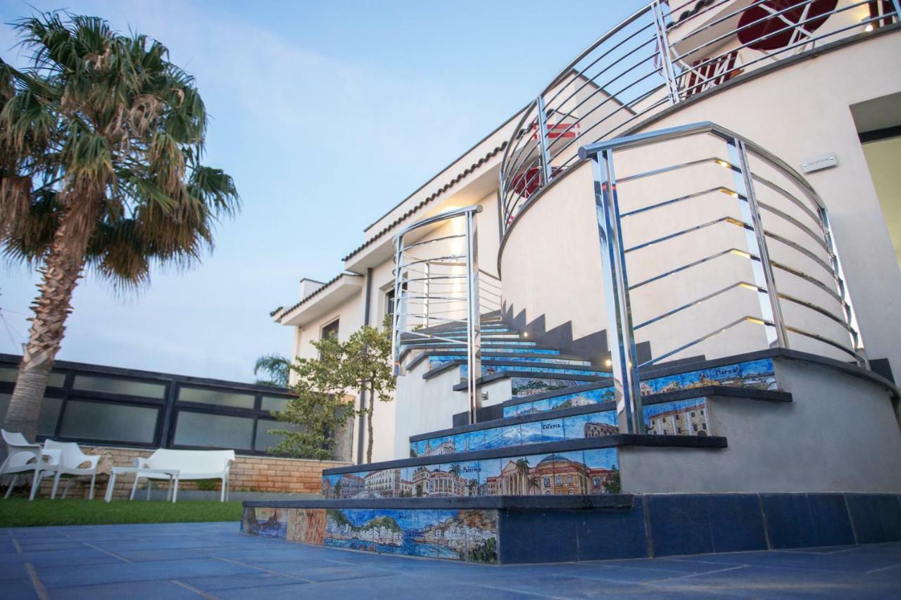 Bed and Breakfast Tra Le Braccia Di Morfeo Terrasini Exterior foto